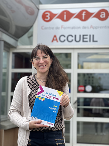 Lucie Mary présente la Pochette Anglais CFA