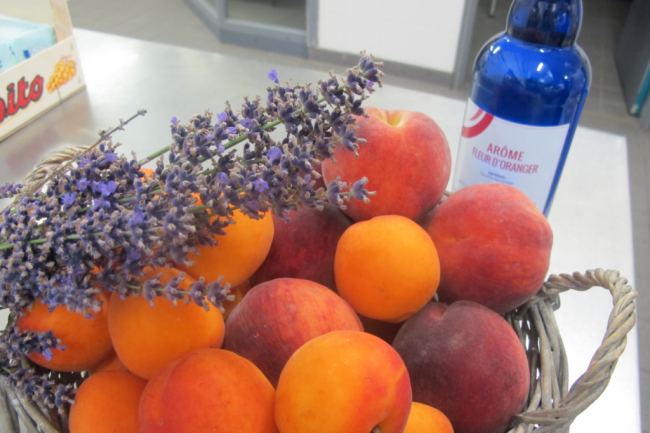 produit de provence lavande abricots pêches